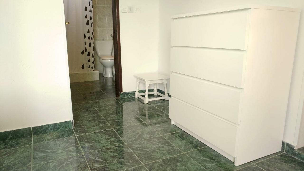 Apartmani Kastelan Barbat na Rabu Esterno foto